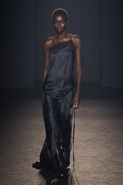 Look 5